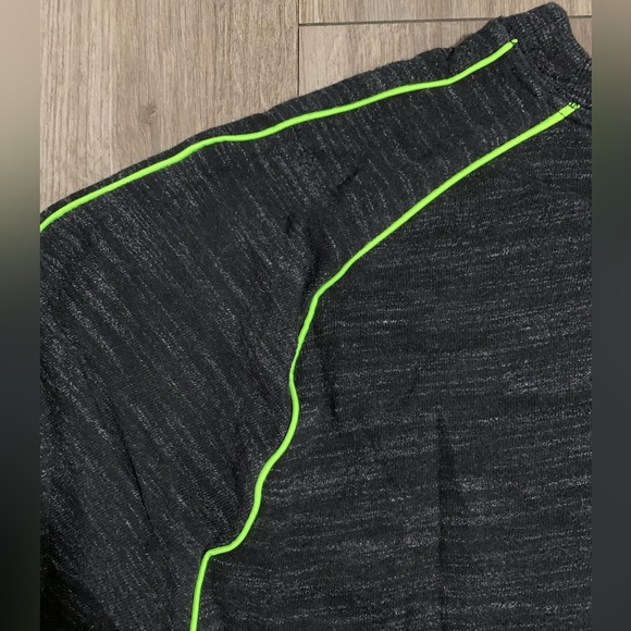 PINK Crewneck, Black Heather w/ Neon, L - Picture 4 of 6